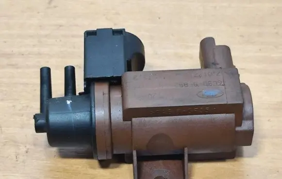 Ford S-MAX Turbo solenoid valve 6G9Q9F882AA 10T313 701771110