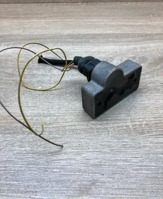 Audi A6 S6 C4 4A Air pressure sensor 0281002018