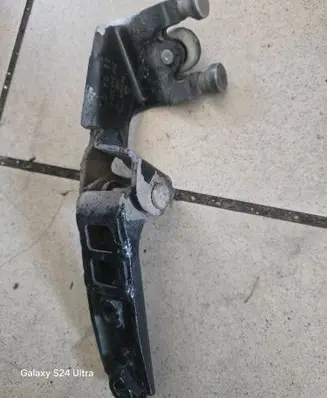 Volkswagen Multivan T5 Sliding door middle roller runner 7H0843336C 2040