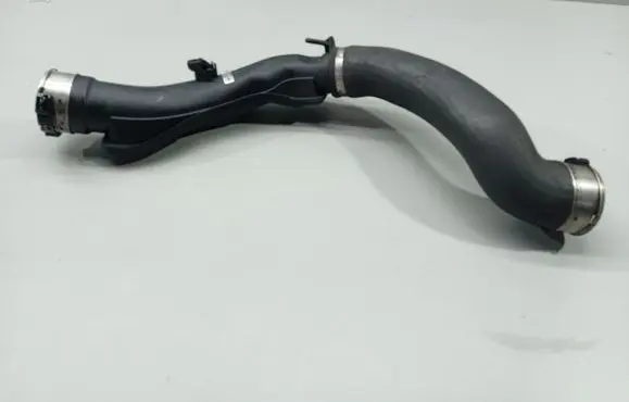 BMW 5 F10 F11 Intercooler hose/pipe 7809834