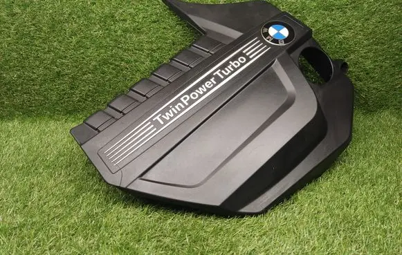 BMW 5 F10 F11 Engine cover (trim) 7607447 52794510