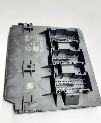 Volkswagen Scirocco Comfort/convenience module 5K0937086J