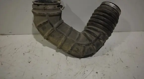 Ford Fiesta Air intake hose/pipe 2S619R504DC