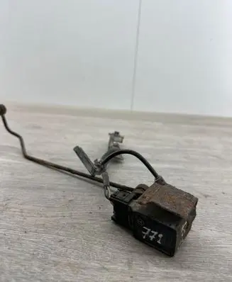 Mercedes-Benz C W203 Air suspension front height level sensor A0105427717