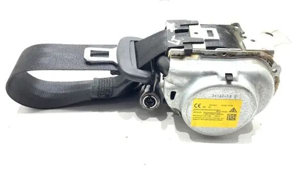 Volkswagen T-Roc Rear seatbelt 