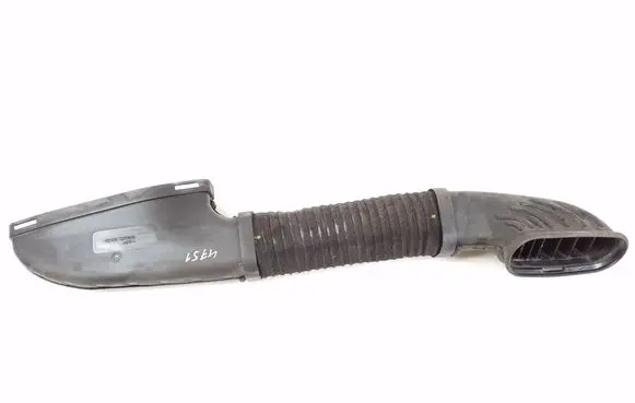 Infiniti Q30 Air intake duct part A6510900000