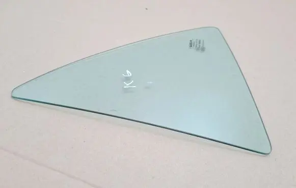 Rear vent window glass