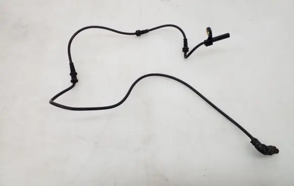 Mercedes-Benz S W221 ABS brake wheel speed sensor A2215400317
