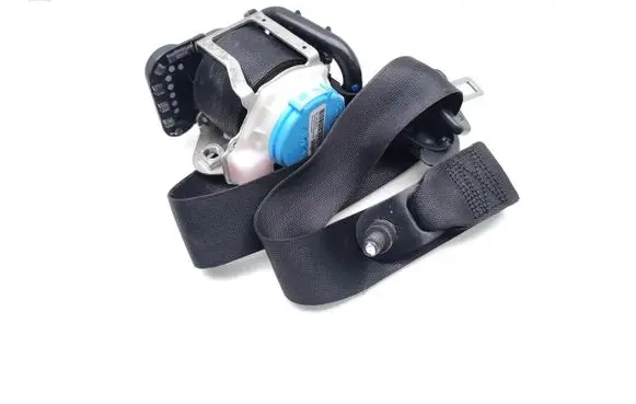 Mercedes-Benz A W176 Front seatbelt 307494599228-AG 071DG291EI 3063559
