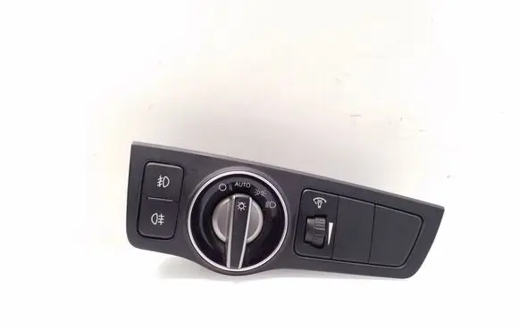 Hyundai i40 Light switch 933003Z050 39R1031000