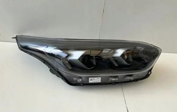 KIA Ceed Headlight/headlamp 92102J7500