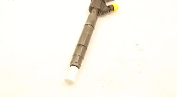 Mercedes-Benz A W168 Fuel injector 0445110015