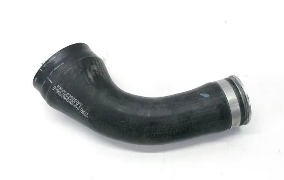 BMW X5M E70 Intercooler hose/pipe 7575408 P3635002