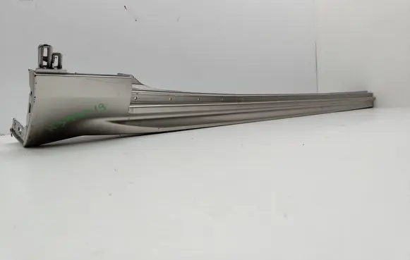 Volvo XC90 Sill 31672370