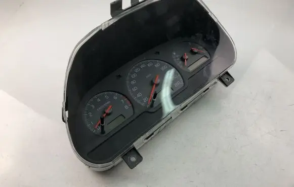 Volvo S40 Speedometer (instrument cluster) 8251230