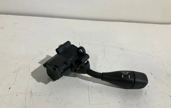 Mercedes-Benz E W211 Steering wheel adjustment handle/lever A1715402945 30S01411711