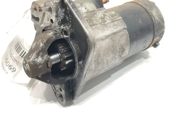 Renault Kangoo I Starter motor 8200584675B