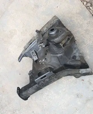 Volkswagen Golf VI Front quarter panel