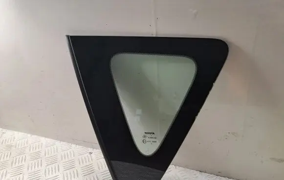 Toyota Verso Rear side window 627200F030 43R00097