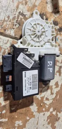 Fiat Ulysse Front door window regulator motor 1488737080