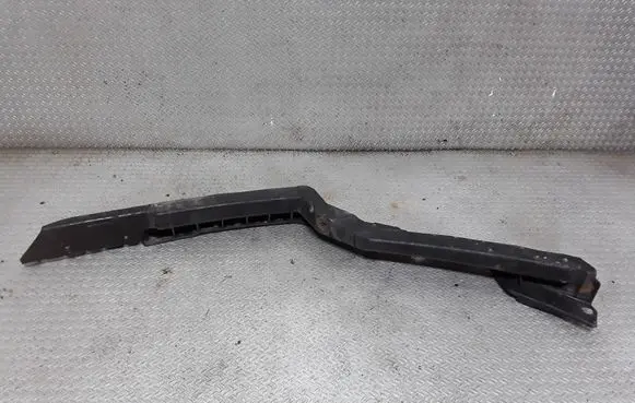 Skoda Octavia Mk2 (1Z) Front bumper mounting bracket 1Z0807184B