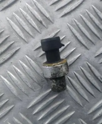 Renault Clio III Air conditioning (A/C) pressure sensor 7700417506