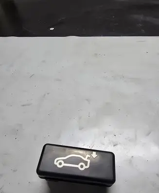 BMW 7 E65 E66 Tailgate opening switch 