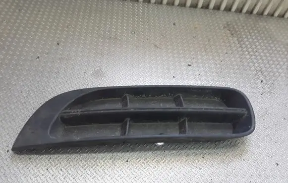 Skoda Fabia Mk1 (6Y) Front bumper lower grill 5J0807367