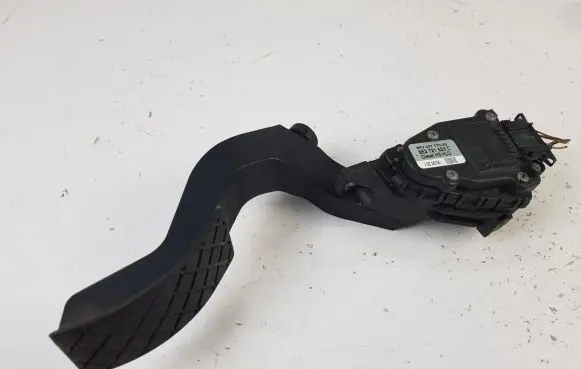 Audi A6 S6 C5 4B Accelerator throttle pedal 8E2721523C