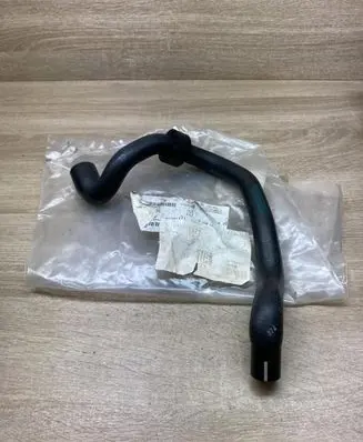 Mercedes-Benz C W204 Engine coolant pipe/hose A2048301896
