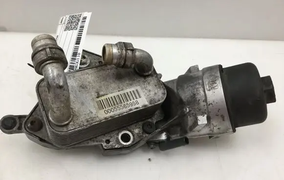 Opel Insignia A Oil filter mounting bracket GM55565958