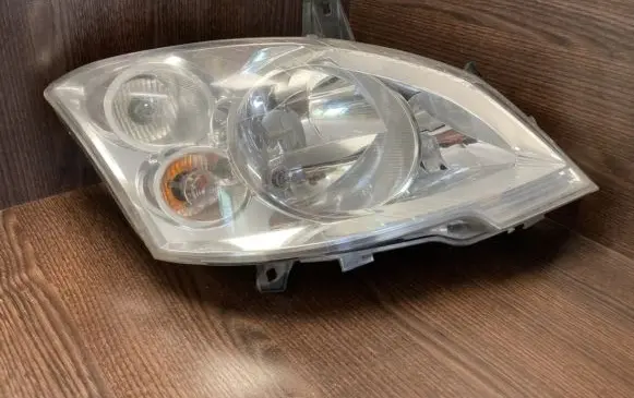 Mercedes-Benz Vito Viano W639 Headlight/headlamp A6398201961 1EG00962702
