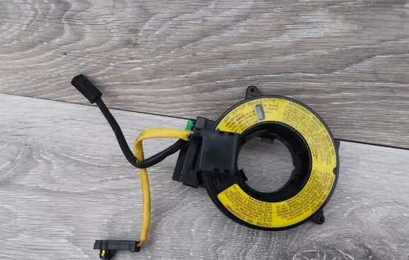 Mitsubishi Colt Airbag slip ring squib (SRS ring) MR587756