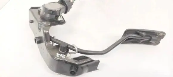 Toyota Avensis T250 Accelerator throttle pedal 8222305060 82223-05060