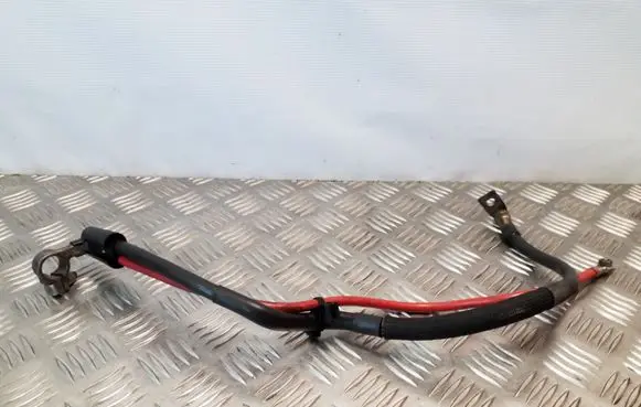 Skoda Yeti (5L) Positive cable (battery)