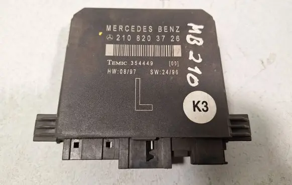 Mercedes-Benz E W210 Door control unit/module 354449 2108203726
