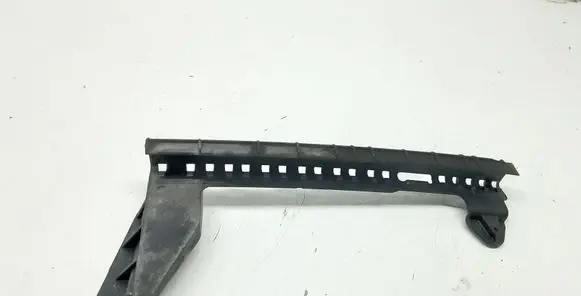 Audi Q7 4L Rear door windshield rail 4L0839068