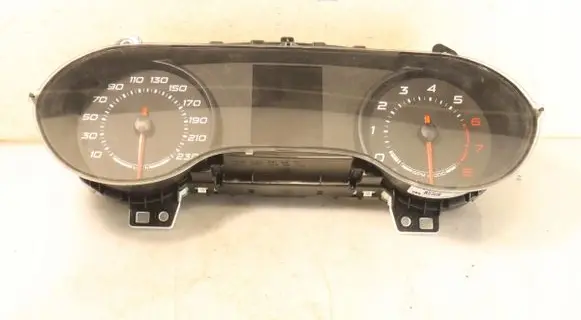 Fiat Tipo Clock 