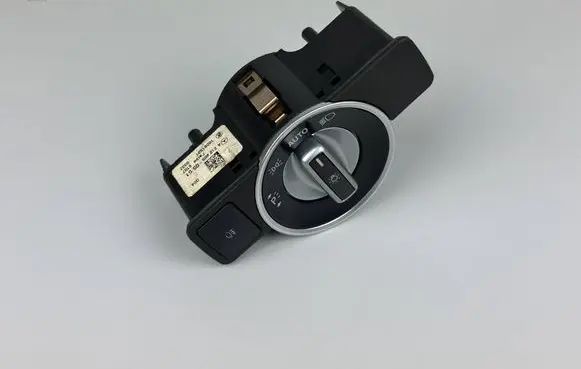 Mercedes-Benz E W212 Light switch A2129050551 10091531