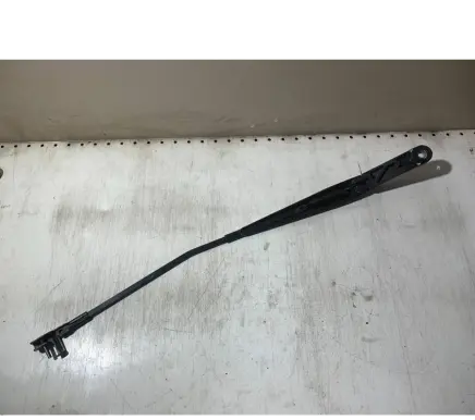Skoda Octavia Mk2 (1Z) Front wiper blade arm 1Z1955410A