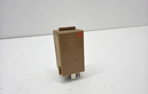 BMW 5 E60 E61 Window control relay 61368384505