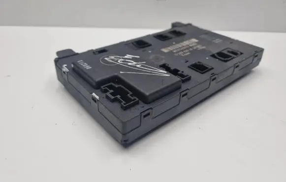 Mercedes-Benz CLK A209 C209 Door control unit/module A2098202026 2098202026