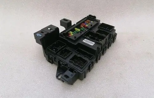 Ford Mustang VI Fuse box set HR3T15604HFE