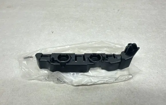 Audi A1 Fender mounting bracket 82A807184
