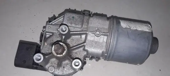 Volkswagen PASSAT B5.5 Wiper motor 058010828 0390241505 3B1955113C