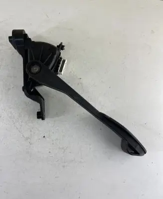 Volvo XC90 Accelerator throttle pedal 30666656