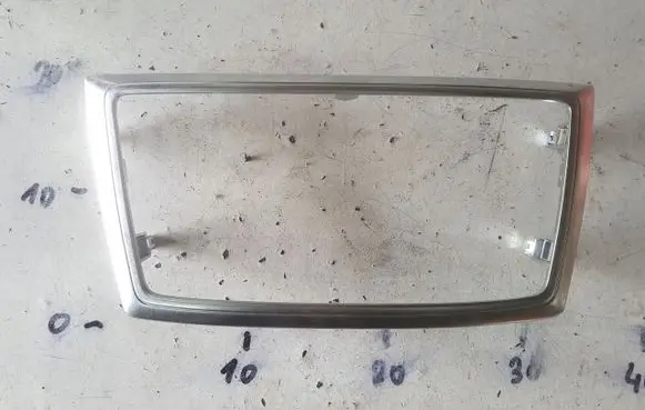 Mercedes-Benz ML W166 Radio/GPS head unit trim A1666800317
