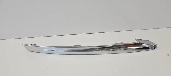 Volvo XC60 Front bumper splitter molding 32227906