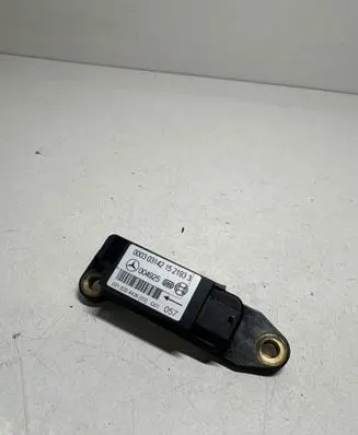 Mercedes-Benz C W203 Airbag deployment crash/impact sensor 0018204426