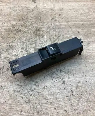 BMW 3 E46 Electric window control switch 8381511 03120320